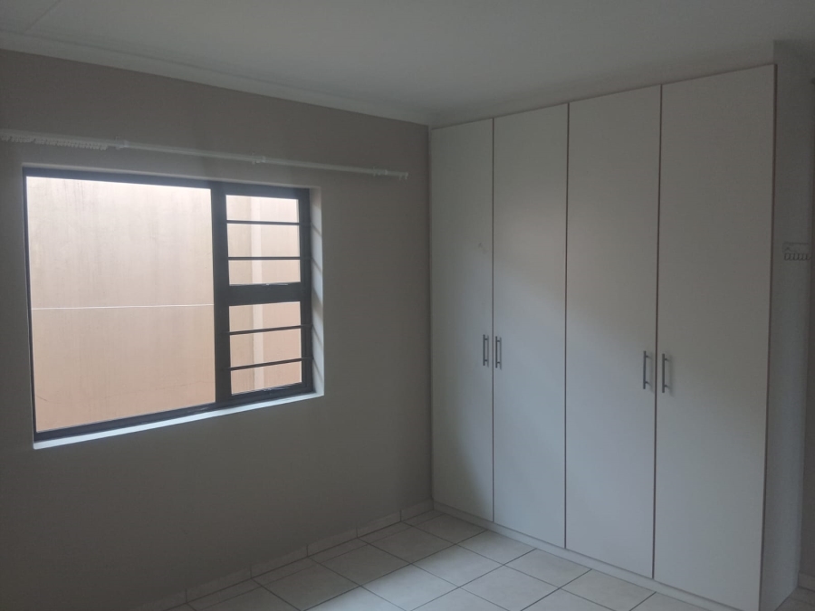 To Let 3 Bedroom Property for Rent in Amalinda Eastern Cape